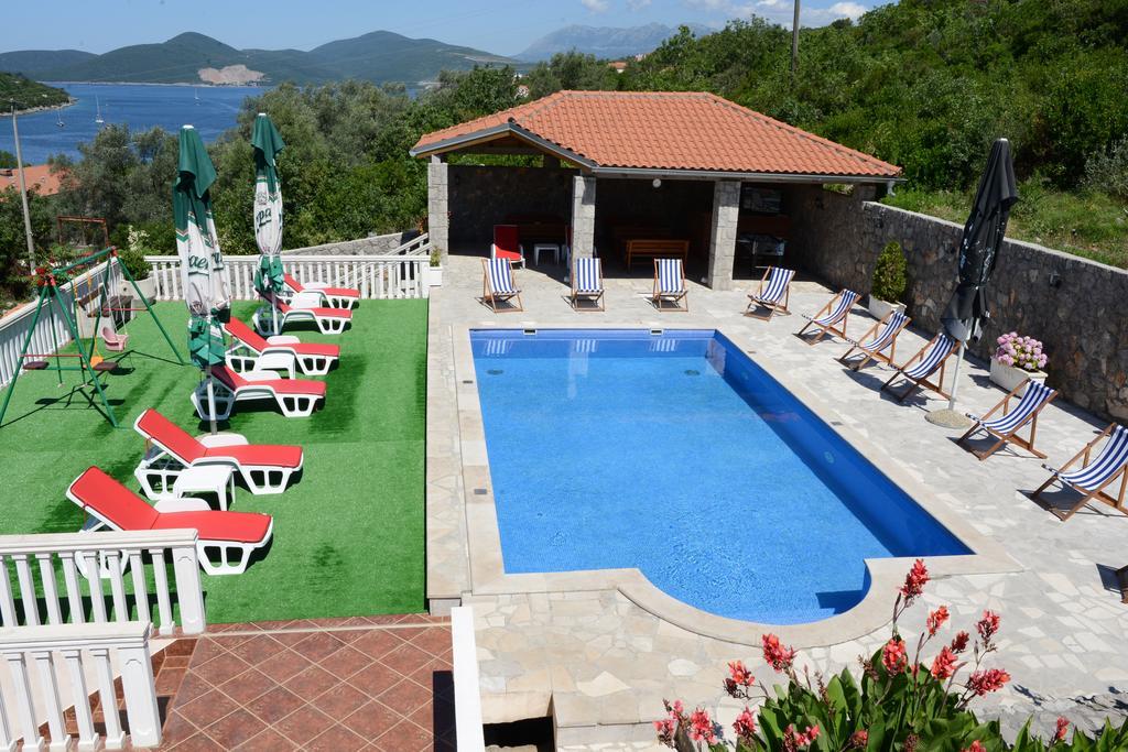 Apartments Vila Lazarevic ติวัต ภายนอก รูปภาพ