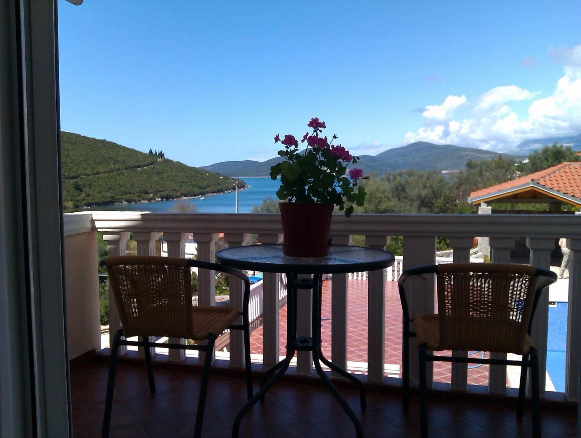 Apartments Vila Lazarevic ติวัต ภายนอก รูปภาพ