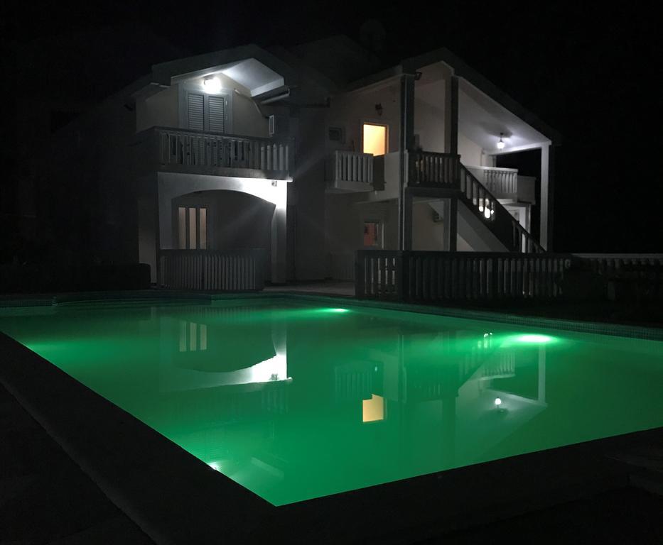Apartments Vila Lazarevic ติวัต ภายนอก รูปภาพ