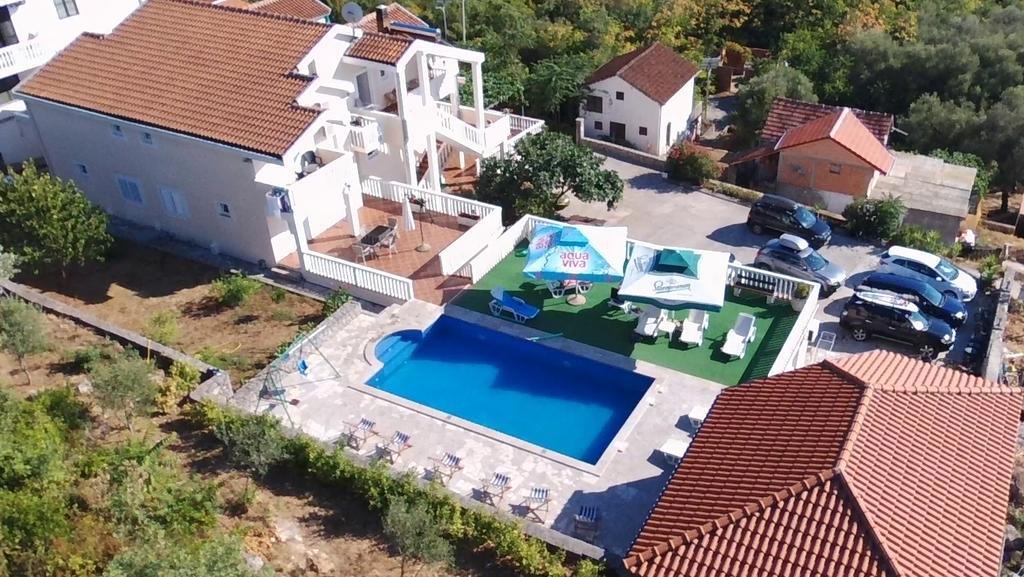 Apartments Vila Lazarevic ติวัต ภายนอก รูปภาพ