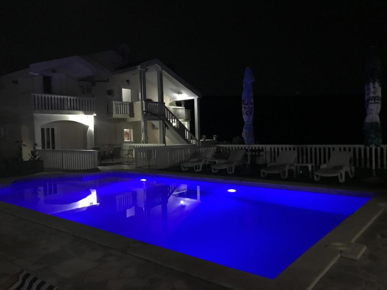 Apartments Vila Lazarevic ติวัต ภายนอก รูปภาพ
